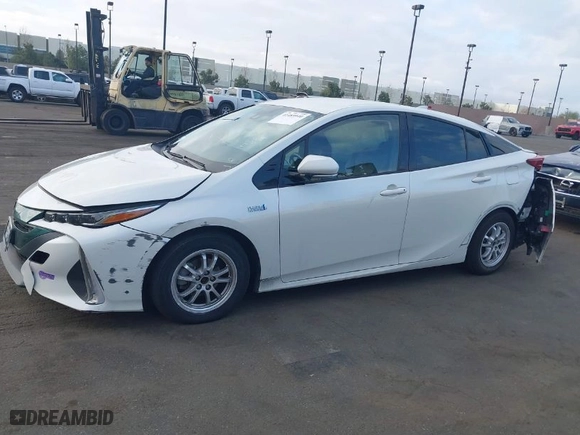 2019 Toyota Prius Prime Plus with VIN JTDKARFP3K3112405, listed as a IAAI auction lot 41489940 with NaN miles. Bid and sale history available at carsss.com. Image 14.