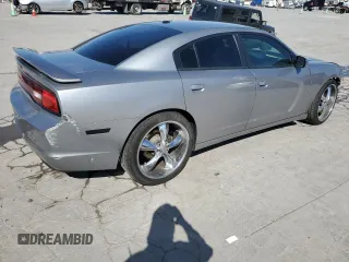 2013 Dodge Charger SXT with VIN 2C3CDXHG5DH640738, listed as a Copart auction lot 48306265 with 188,669 mi miles and Salvage Title. Bid and sale history available at carsss.com. Image 3.