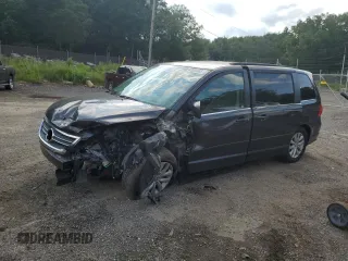 2012 Volkswagen Routan SE with VIN 2C4RVABGXCR391550, listed as a Copart auction lot 62004685 with 77,643 mi miles and Salvage title. Bid and sale history available at DreamBid. Image 1.