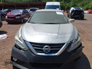 2017 Nissan Altima SR with VIN 1N4AL3AP2HN362148, listed as a IAAI auction lot 42743764 with Not provided miles and . Bid and sale history available at DreamBid. Image 6.