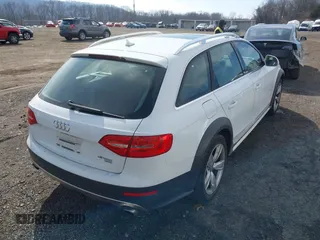 2013 Audi allroad Premium Plus with VIN WA1UFAFLXDA235846, listed as a IAAI auction lot 41643474 with 111,662 mi miles. Bid and sale history available at carsss.com. Image 4.