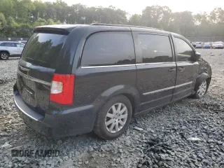 2015 Chrysler Town & Country Touring with VIN 2C4RC1BG1FR726141, listed as a Copart auction lot 65865434 with 81,233 mi miles and Salvage Title. Bid and sale history available at DreamBid. Image 3.