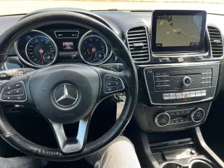 2018 Mercedes-Benz GLE 350 z VIN 4JGDA5JB4JB033015, wystawiony jako Copart lot #57177215 z przebiegiem 176 832 mil mil oraz Czysty tytuł • Clean title. Historia ofert i sprzedaży dostępna na DreamBid. Obrazek 7.