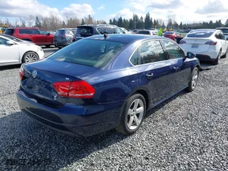 2012 Volkswagen Passat SE with VIN 1VWBP7A3XCC019290, listed as a IAAI auction lot 41728353 with 117,281 mi miles. Bid and sale history available at carsss.com. Image 4.
