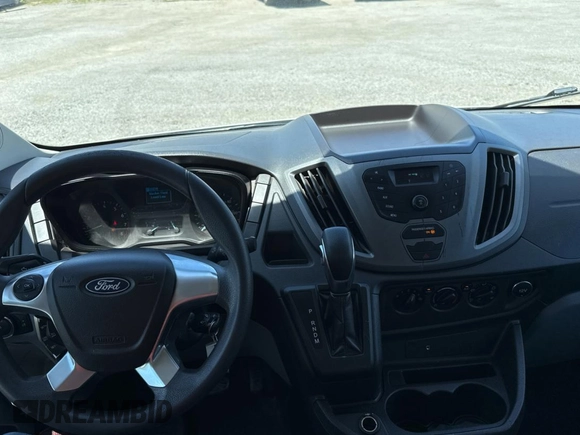 2018 Ford Transit with VIN 1FTYE1ZM6JKA51654, listed as a Copart auction lot 63760755 with 220,135 mi miles and Clean title. Bid and sale history available at DreamBid. Image 9.