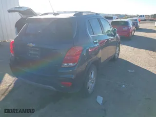 2017 Chevrolet Trax LT with VIN KL7CJLSB1HB195775, listed as a IAAI auction lot 41219122 with 137,319 mi miles. Bid and sale history available at carsss.com. Image 4.