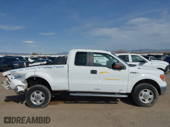 2014 Ford F-150 XL with VIN 1FTFX1EF2EKE26115, listed as a IAAI auction lot 41949049 with 118,404 mi miles. Bid and sale history available at carsss.com. Image 13.