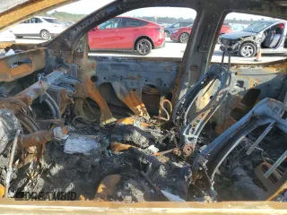 2021 Chevrolet Colorado 4WD Z71 z VIN 1GCGTDENXM1168262, wystawiony jako Copart lot #48330685 z przebiegiem Nie podano mil oraz Nie do naprawy • Non repairable. Historia ofert i sprzedaży dostępna na DreamBid. Obrazek 7.