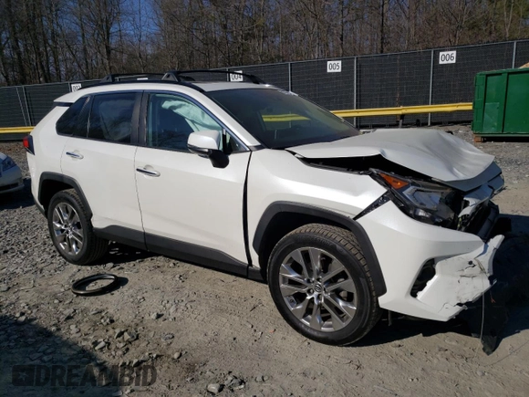 2019 Toyota RAV4 Limited with VIN JTMN1RFV0KD014972, listed as a Copart auction lot 47058435 with 135,395 mi miles and Salvage Title. Bid and sale history available at carsss.com. Image 4.