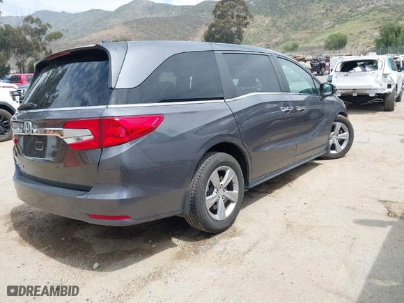 2018 Honda Odyssey EX-L with VIN 5FNRL6H76JB108175, listed as a IAAI auction lot 42031001 with 111,205 mi miles. Bid and sale history available at carsss.com. Image 4.