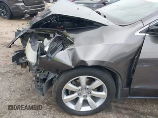 2011 Acura ZDX Tech Pkg with VIN 2HNYB1H46BH500215, listed as a IAAI auction lot 41902209 with 276,128 mi miles. Bid and sale history available at carsss.com. Image 18.