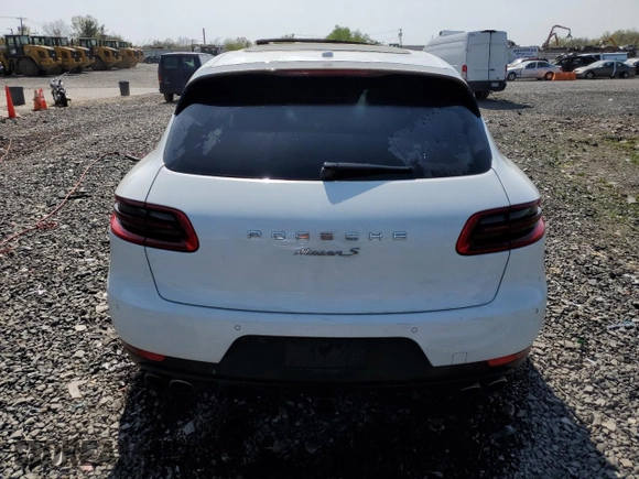 2017 Porsche Macan S с VIN WP1AB2A50HLB18420, выставлен на аукционе Copart как лот 54119895 с пробегом 84 298 миль миль и Списание • Salvage title. История ставок и продаж доступна на DreamBid. Изображение 6.