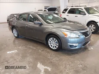 2015 Nissan Altima 2.5 S with VIN 1N4AL3AP8FC266100, listed as a IAAI auction lot 41535510 with 111,566 mi miles. Bid and sale history available at carsss.com. Image 1.
