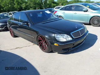 2002 Mercedes-Benz S 500 z VIN WDBNG75JX2A242592, wystawiony jako IAAI lot #42090640 z przebiegiem Nie podano mil oraz . Historia ofert i sprzedaży dostępna na DreamBid. Obrazek 1.