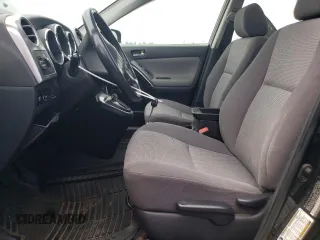 2006 Toyota Matrix STD z VIN 2T1KR30E36C572920, wystawiony jako Copart lot #60219205 z przebiegiem 210 005 mil mil oraz Czysty tytuł • Clean title. Historia ofert i sprzedaży dostępna na DreamBid. Obrazek 7.