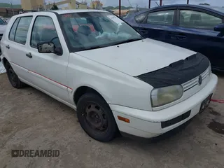 1998 Volkswagen Golf z VIN 3VWFA81H3WM214221, wystawiony jako IAAI lot #41855357 z przebiegiem 213 203 mil mil oraz . Historia ofert i sprzedaży dostępna na DreamBid. Obrazek 1.