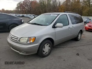 2002 Toyota Sienna LE with VIN 4T3ZF13C62U502916, listed as a Copart auction lot 78490014 with 116,367 mi miles and Salvage Title. Bid and sale history available at carsss.com. Image 1.