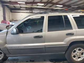 2001 Jeep Grand Cherokee Laredo with VIN 1J4GW48S01C732942, listed as a IAAI auction lot 41988918 with 205,752 mi miles. Bid and sale history available at carsss.com. Image 15.