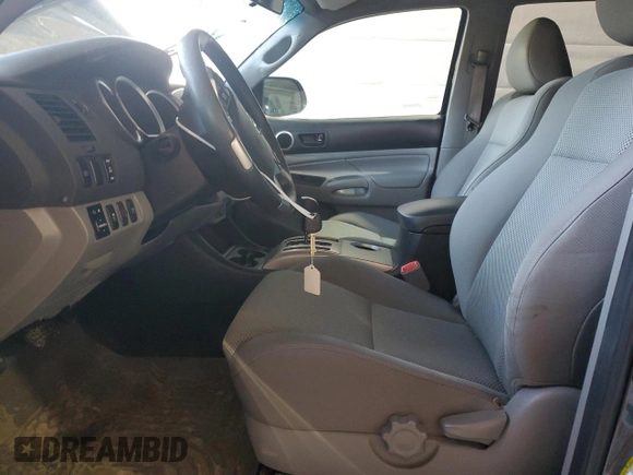 2014 Toyota Tacoma z VIN 3TMMU4FN4EM071741, wystawiony jako Copart lot #49235015 z przebiegiem 60 825 mil mil oraz Szkoda całkowita • Salvage title. Historia ofert i sprzedaży dostępna na DreamBid. Obrazek 7.