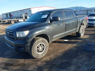 2011 Toyota Tundra z VIN 5TFDY5F16BX205128, wystawiony jako IAAI lot #41688258 z przebiegiem 124 125 mil mil oraz . Historia ofert i sprzedaży dostępna na DreamBid. Obrazek 2.
