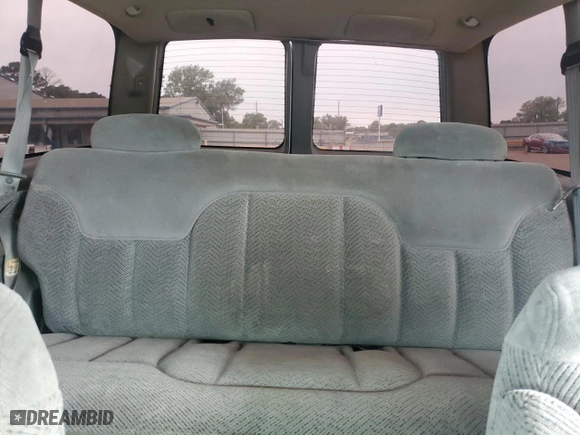 1998 Chevrolet Tahoe with VIN 3GNEK18R0WG147603, listed as a Copart auction lot 51483845 with 187,582 mi miles and Salvage Title. Bid and sale history available at carsss.com. Image 10.
