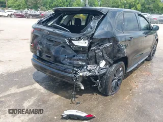 2022 Ford Edge SE z VIN 2FMPK4G91NBA59211, wystawiony jako IAAI lot #42450362 z przebiegiem 50 016 mil mil oraz . Historia ofert i sprzedaży dostępna na DreamBid. Obrazek 6.