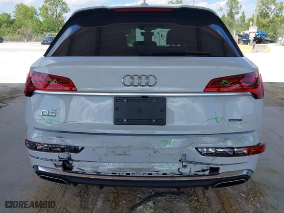 2022 Audi Q5 S line Premium with VIN WA1GAAFY4N2003472, listed as a IAAI auction lot 41706754 with 43,954 mi miles. Bid and sale history available at carsss.com. Image 6.