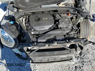 2018 MINI Countryman Cooper S with VIN WMZYT3C3XJ3E00040, listed as a Copart auction lot 88969215 with 96,201 mi miles and Salvage title. Bid and sale history available at DreamBid. Image 11.
