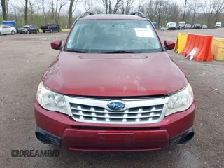 2013 Subaru Forester 2.5X Premium with VIN JF2SHADC9DH433403, listed as a IAAI auction lot 41921603 with 164,417 mi miles. Bid and sale history available at carsss.com. Image 12.