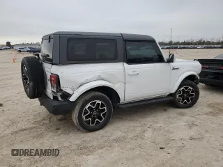 2022 Ford Bronco with VIN 1FMDE5AHXNLB15534, listed as a Copart auction lot 44449825 with 45,726 mi miles and Salvage title. Bid and sale history available at DreamBid. Image 3.