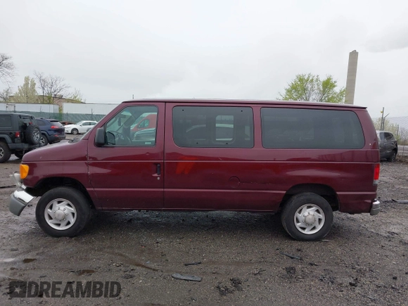 2007 Ford Econoline Passenger XL with VIN 1FMNE11L57DA55791, listed as a IAAI auction lot 41976846 with 294,952 mi miles. Bid and sale history available at carsss.com. Image 15.