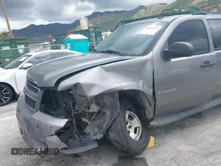 2007 Chevrolet Tahoe LT z VIN 1GNFC13J07J122414, wystawiony jako IAAI lot #39134539 z przebiegiem Nie podano mil oraz . Historia ofert i sprzedaży dostępna na DreamBid. Obrazek 6.