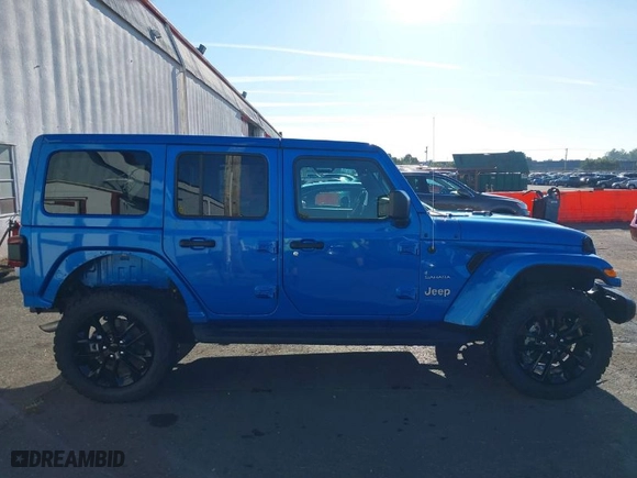 2021 Jeep Wrangler 4xe Unlimited Sahara with VIN 1C4JJXP62MW742178, listed as a IAAI auction lot 40198180 with 17,343 mi miles. Bid and sale history available at carsss.com. Image 14.