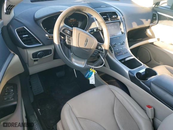 2020 Lincoln Nautilus Standard with VIN 2LMPJ6J90LBL28582, listed as a Copart auction lot 81771224 with 68,204 mi miles and Salvage Title. Bid and sale history available at carsss.com. Image 8.