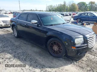 2010 Chrysler 300 Touring with VIN 2C3CA5CV7AH165012, listed as a IAAI auction lot 41887962 with 178,327 mi miles. Bid and sale history available at carsss.com. Image 1.