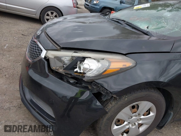 2015 Kia Forte LX with VIN KNAFK4A67F5307026, listed as a IAAI auction lot 41845331 with 163,865 mi miles. Bid and sale history available at carsss.com. Image 6.