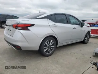 2021 Nissan Versa SV z VIN 3N1CN8EV3ML833899, wystawiony jako Copart lot #55991235 z przebiegiem 65 021 mil mil oraz Szkoda całkowita • Salvage title. Historia ofert i sprzedaży dostępna na DreamBid. Obrazek 3.