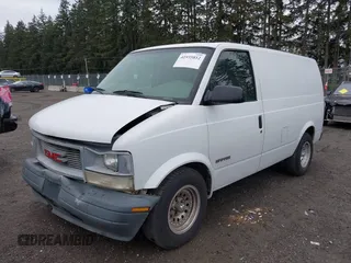 2000 GMC Safari Cargo with VIN 1GTDM19W7YB512129, listed as a IAAI auction lot 41935812 with 222,848 mi miles. Bid and sale history available at carsss.com. Image 2.