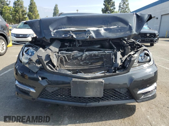 2014 Mercedes-Benz C 250 Sport с VIN WDDGF4HBXEA956765, выставлен на аукционе Copart как лот 60858855 с пробегом 113 149 миль миль и Чистый • Clean title. История ставок и продаж доступна на DreamBid. Изображение 5.