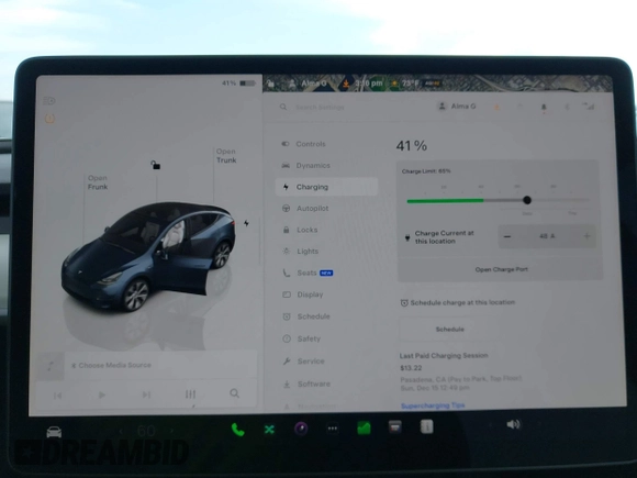 2024 Tesla Model Y Long Range z VIN 7SAYGDEE2RF069588, wystawiony jako IAAI lot #42024180 z przebiegiem 13 230 mil mil oraz . Historia ofert i sprzedaży dostępna na DreamBid. Obrazek 17.