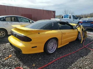 2002 Pontiac Firebird Formula with VIN 2G2FV22G522121744, listed as a Copart auction lot 46989175 with 0 mi miles and Salvage Title. Bid and sale history available at carsss.com. Image 3.