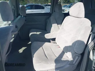 2004 Honda Odyssey EX-RES z VIN 5FNRL18864B149213, wystawiony jako IAAI lot #42227096 z przebiegiem 182 145 mil mil oraz . Historia ofert i sprzedaży dostępna na DreamBid. Obrazek 8.