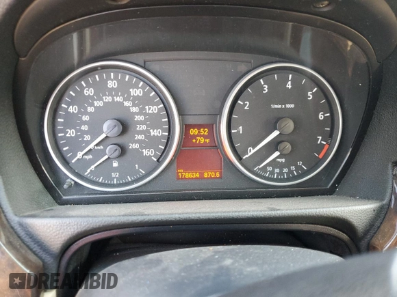 2007 BMW 3 Series 328i with VIN WBAVA33507PG49424, listed as a Copart auction lot 44634465 with 178,634 mi miles and Salvage Title. Bid and sale history available at DreamBid. Image 9.