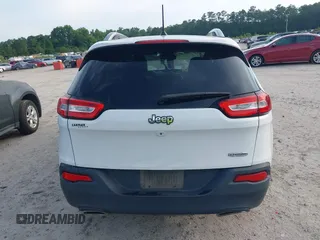 2018 Jeep Cherokee Latitude Plus z VIN 1C4PJLLX5JD511784, wystawiony jako IAAI lot #42361691 z przebiegiem 120 965 mil mil oraz . Historia ofert i sprzedaży dostępna na DreamBid. Obrazek 16.