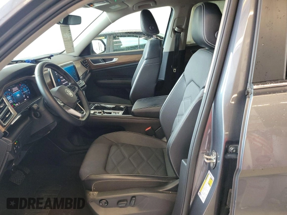 2024 Volkswagen Atlas SE with VIN 1V2HR2CA4RC557741, listed as a IAAI auction lot 42791846 with 20,380 mi miles and . Bid and sale history available at DreamBid. Image 27.