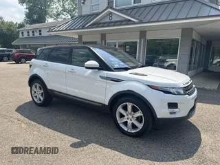 2015 Land Rover Range Rover Evoque Pure Plus z VIN SALVP2BG0FH061911, wystawiony jako IAAI lot #42451083 z przebiegiem 209 817 mil mil oraz . Historia ofert i sprzedaży dostępna na DreamBid. Obrazek 1.