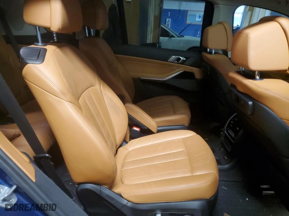 2020 BMW X7 xDrive40i with VIN 5UXCW2C01L9A01355, listed as a Copart auction lot 88396355 with 0 mi miles and Salvage Title. Bid and sale history available at carsss.com. Image 11.