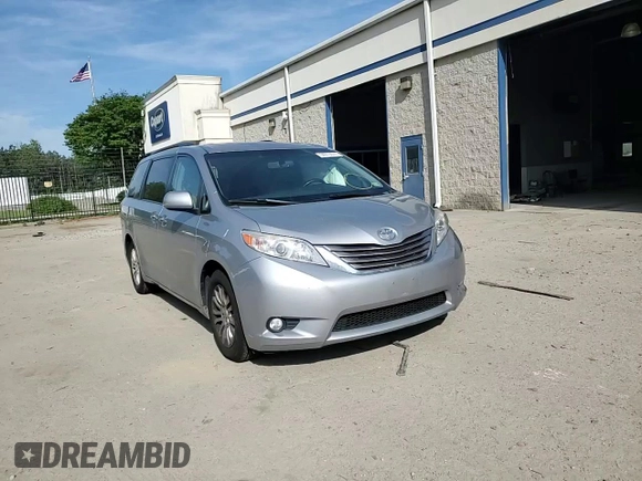 2015 Toyota Sienna XLE with VIN 5TDYK3DC9FS589378, listed as a Copart auction lot 54219075 with 117,766 mi miles and Salvage Title. Bid and sale history available at DreamBid. Image 14.