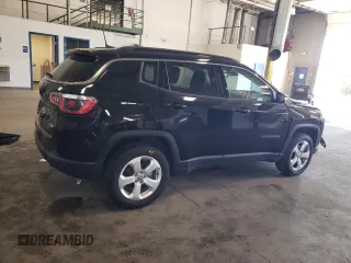 2018 Jeep Compass Latitude with VIN 3C4NJDBB0JT180531, listed as a Copart auction lot 64718445 with 45,407 mi miles and Salvage title. Bid and sale history available at DreamBid. Image 3.