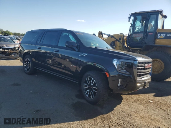 2022 GMC Yukon XL AT4 with VIN 1GKS2HKL9NR286379, listed as a Copart auction lot 70381224 with Not Provided miles and Salvage Title. Bid and sale history available at carsss.com. Image 4.